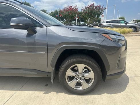 Used 2025 Toyota RAV4 XLE w/ Convenience Package FWD image 11