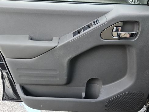 Used 2019 Nissan Frontier SV w/ Value Truck Package image 16