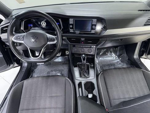 Used 2023 Volkswagen Jetta Sport image 14