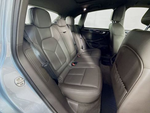 Used 2020 Porsche Macan image 29