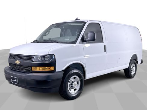 New 2025 Chevrolet Express 2500 w/ Driver Convenience Package RWD image 32