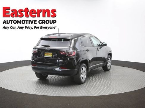 Used 2022 Jeep Compass Latitude AWD/4WD image 39