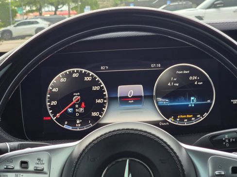 Used 2019 Mercedes-Benz S 560 4MATIC Sedan image 32