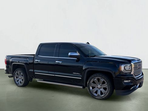 Used 2018 GMC Sierra 1500 Denali w/ Denali Ultimate Package AWD/4WD image 4
