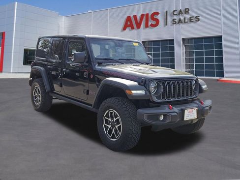 Used 2025 Jeep Wrangler Unlimited Rubicon image 9