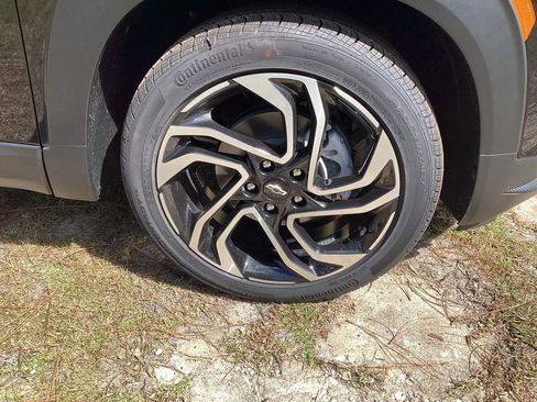 New 2026 Chevrolet TrailBlazer RS w/ Convenience Package FWD image 11
