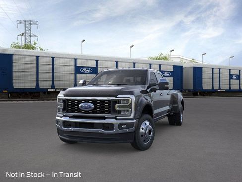 New 2026 Ford F450 Platinum image 2