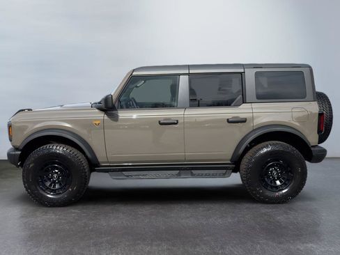 New 2026 Ford Bronco Badlands AWD/4WD image 9