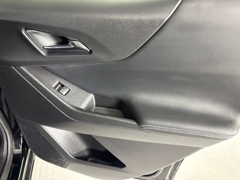 Used 2025 Chevrolet Equinox LT FWD image 18