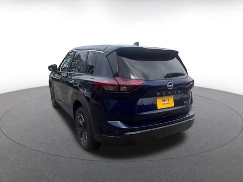 Used 2025 Nissan Rogue SV AWD/4WD image 11