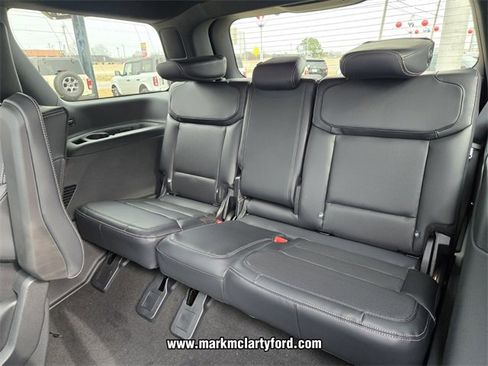 New 2026 Ford Expedition Platinum w/ Stealth Appearance Package image 8