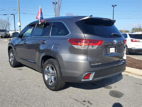 Used 2018 Toyota Highlander Limited Platinum image 6