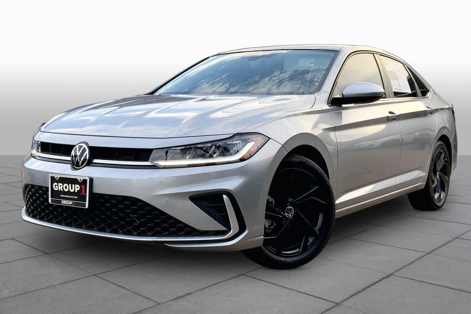 Used 2026 Volkswagen Jetta SE FWD image 1