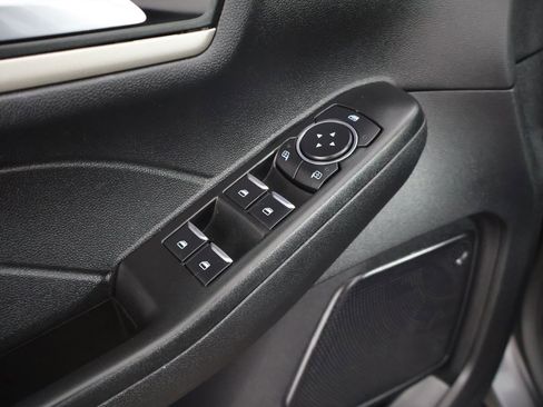 Used 2022 Ford Escape SEL w/ Technology Package image 40