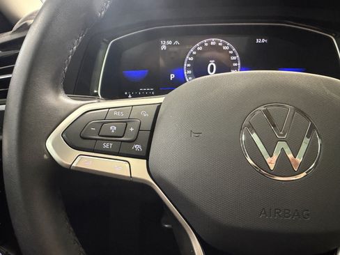 Used 2024 Volkswagen Jetta SE w/ Panoramic Sunroof Package FWD image 20