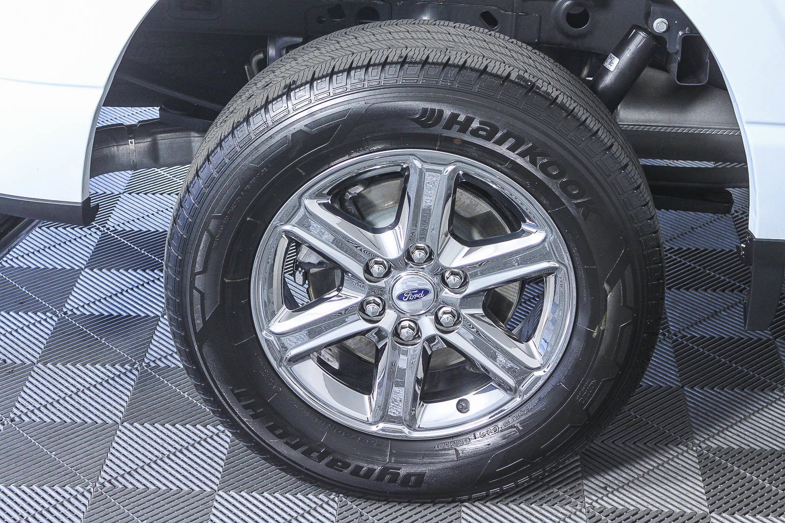 Used 2025 Ford F150 XLT w/ Equipment Group 301A Standard RWD image 11