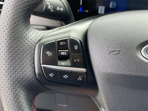 Certified 2024 Ford Escape ST-Line w/ Tech Pack #1 image 9