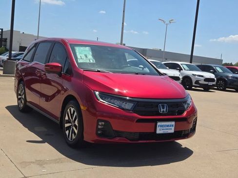 New 2026 Honda Odyssey EX-L image 3