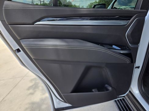 Certified 2026 Cadillac Escalade Sport AWD/4WD image 22