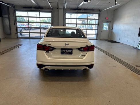 Used 2025 Nissan Altima 2.5 SL AWD/4WD image 6