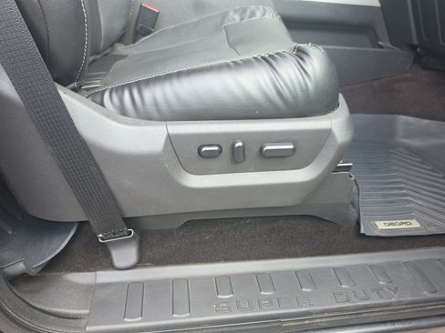 Used 2015 Ford F350 Lariat AWD/4WD image 27