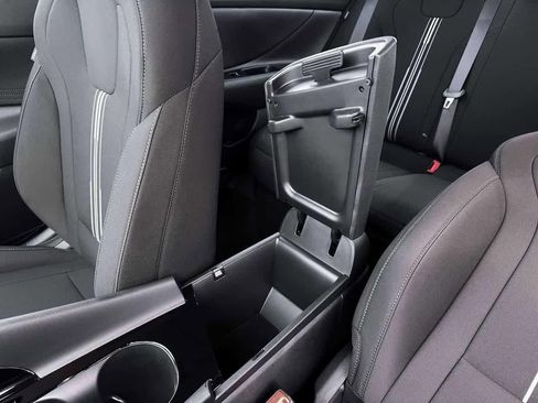 New 2026 Hyundai Elantra Blue image 20