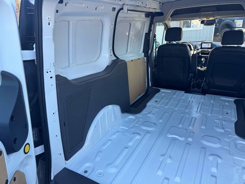 Used 2022 Ford Transit Connect XL image 23