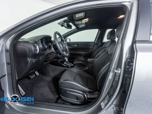 Used 2023 Kia Forte GT-Line w/ GT-Line Technology Package FWD image 11
