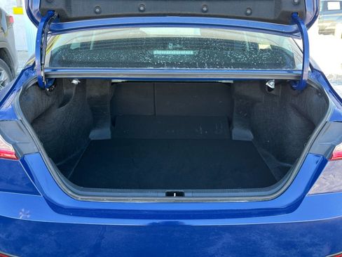 Used 2025 Toyota Camry LE image 29
