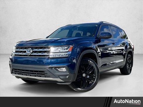 Used 2018 Volkswagen Atlas SE image 1