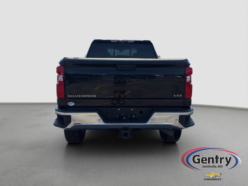 Used 2021 Chevrolet Silverado 2500 LTZ w/ LTZ Plus Package AWD/4WD image 5