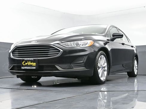 Used 2020 Ford Fusion SE image 49