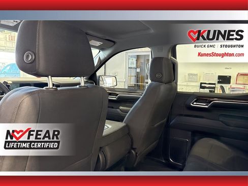 Used 2024 GMC Sierra 1500 Elevation w/ LPO, Elevation Black Package image 28