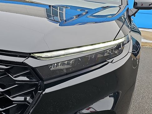 Used 2023 Honda CR-V Sport Touring image 9