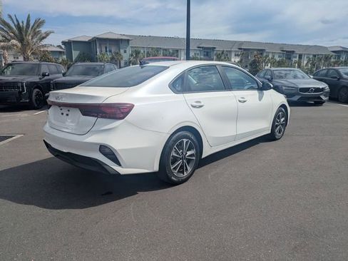 Used 2024 Kia Forte LXS image 3