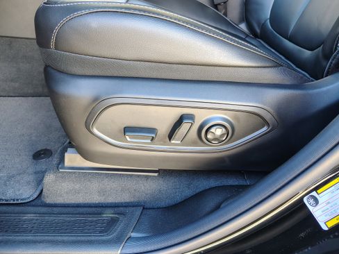 New 2025 Jeep Grand Cherokee Limited image 22