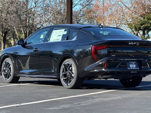 New 2025 Kia K4 GT-Line image 7