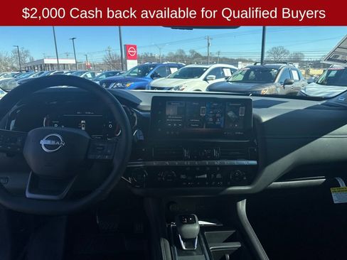 New 2026 Nissan Pathfinder Platinum image 13