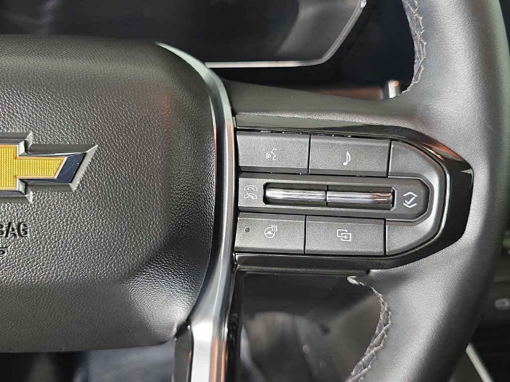 Used 2026 Chevrolet Colorado LT w/ LT Convenience Package AWD/4WD image 14