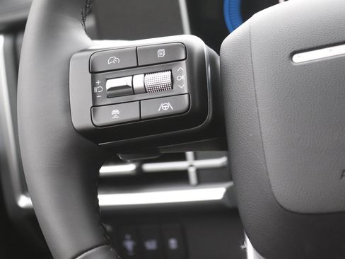 New 2025 Hyundai Santa Fe SE image 20