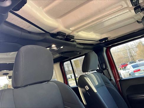 Used 2021 Jeep Wrangler Unlimited Sport image 22