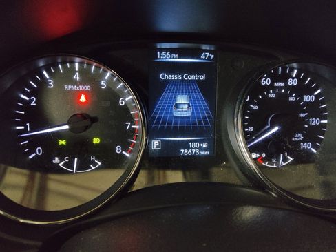 Used 2017 Nissan Rogue SV image 23