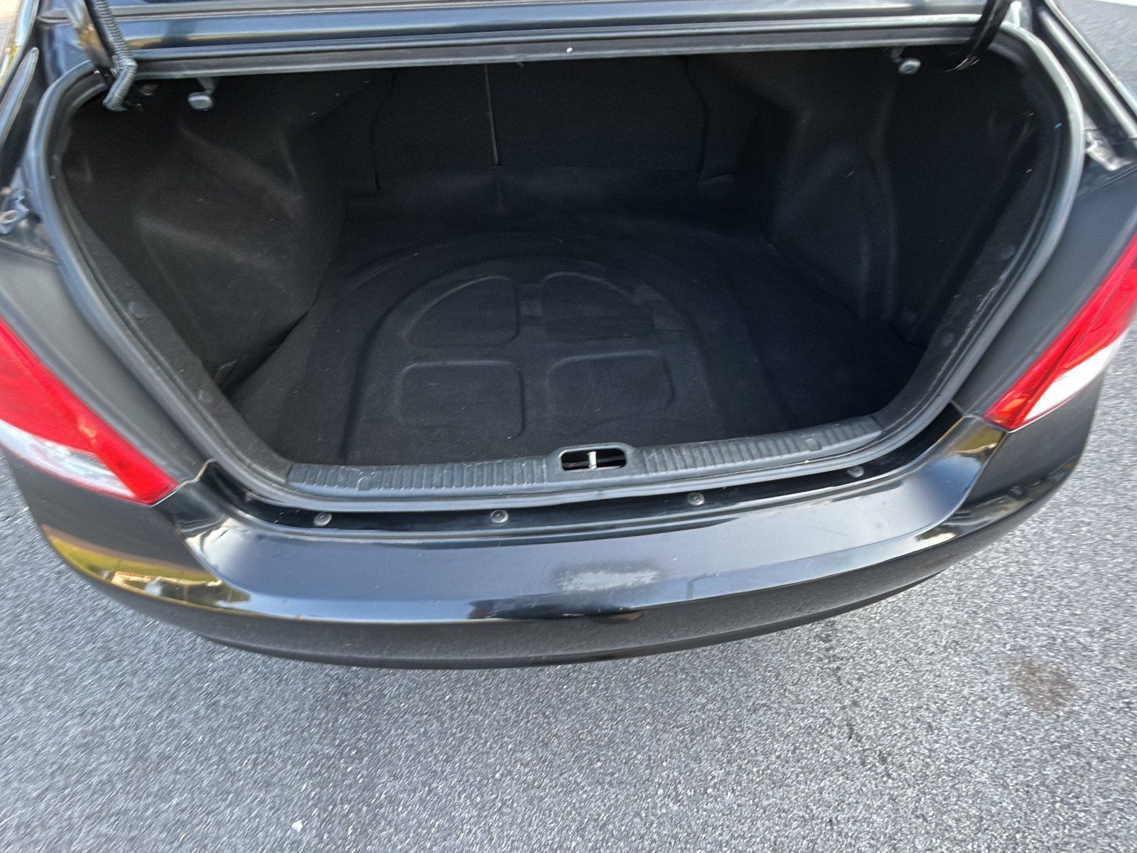 Used 2008 Kia Spectra EX FWD image 23