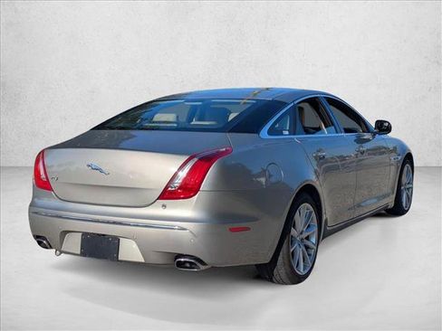 Used 2012 Jaguar XJ RWD image 3