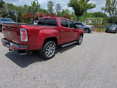 Used 2021 GMC Canyon Denali RWD image 8
