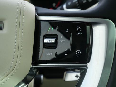 Certified 2023 Land Rover Range Rover SE image 26