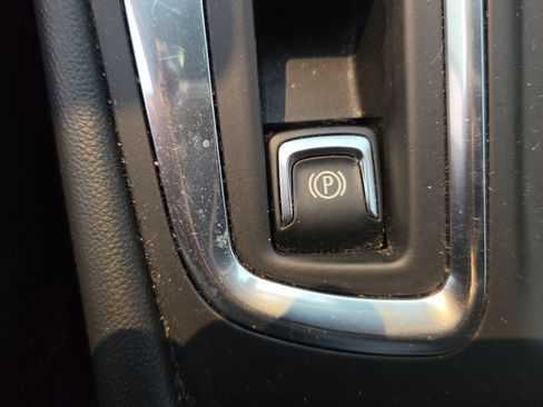Used 2024 Chevrolet Equinox LT AWD/4WD image 37