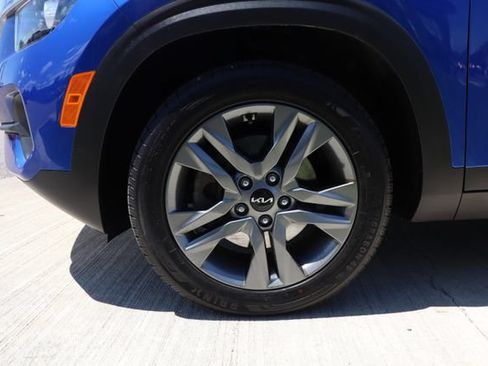 Used 2023 Kia Seltos LX AWD/4WD image 23