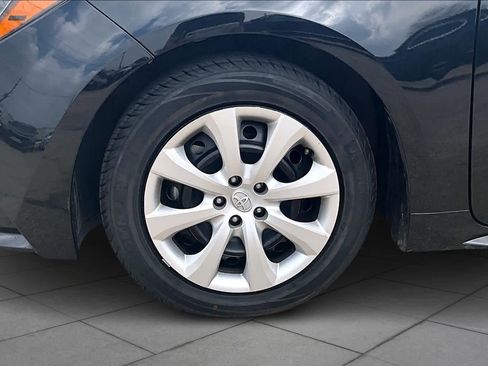 Used 2024 Toyota Corolla LE image 11