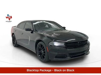 Used 2018 Dodge Charger SXT w/ Blacktop Package